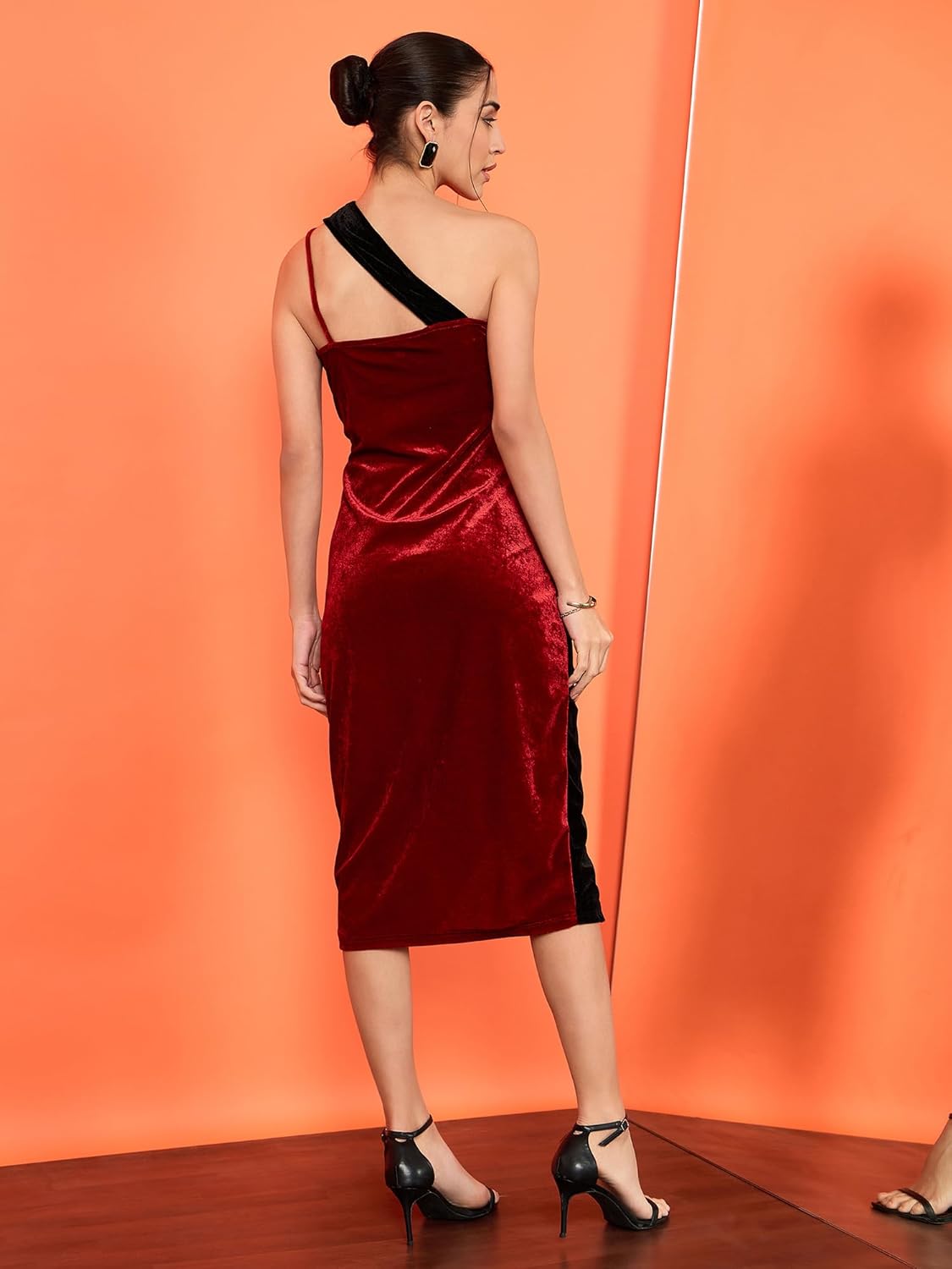 Uptownie Lite Velvet Stretchable Dual-Color Dress by Prixsa.com - Image 5